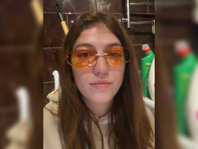 Alinagilberd03 live cam on BongaCams