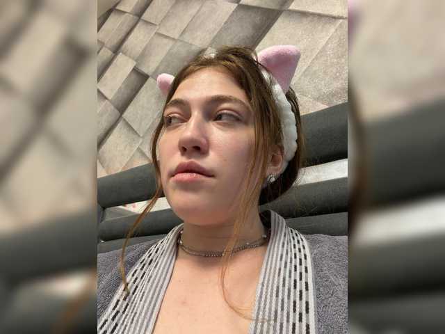 Alinagilberd03 live cam on BongaCams