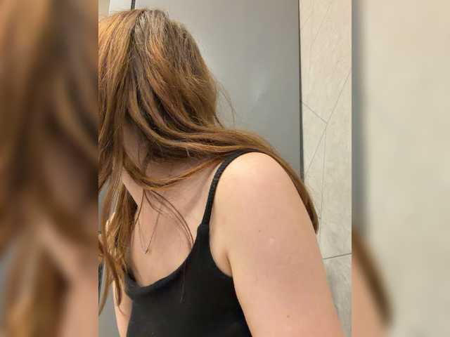Alinagilberd03 live cam on BongaCams