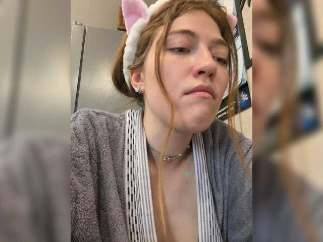 Alinagilberd03 live cam on BongaCams