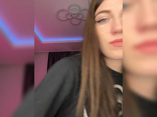 Alinagilberd03 live cam on BongaCams