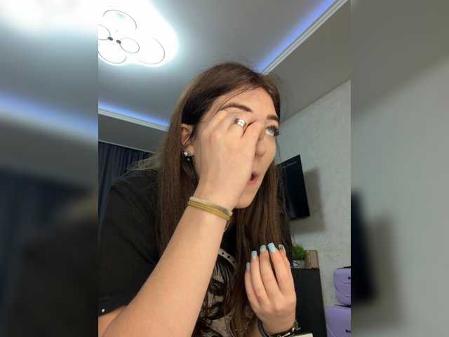 Alinagilberd03 live cam on BongaCams