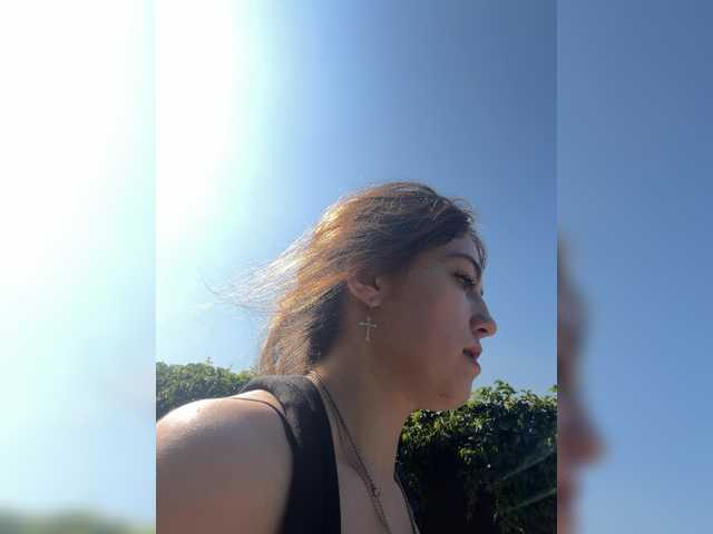 Alinagilberd03 live cam on BongaCams