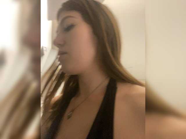 Alinagilberd03 live cam on BongaCams