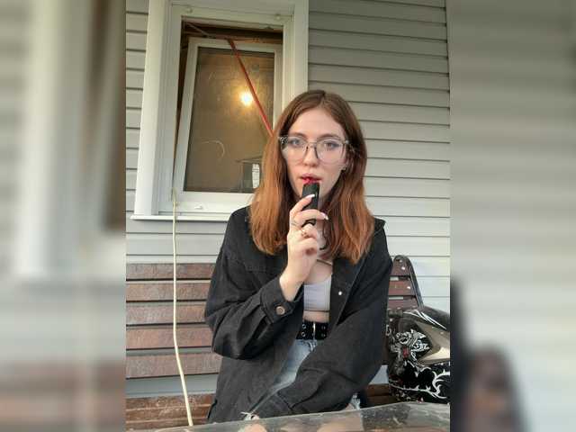  Alinagilberd03 chat room
