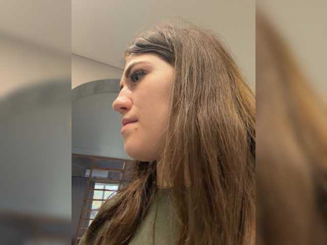 Alinagilberd03 live cam on BongaCams