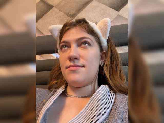 Alinagilberd03 webcam