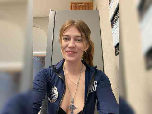 Alinagilberd03 webcam
