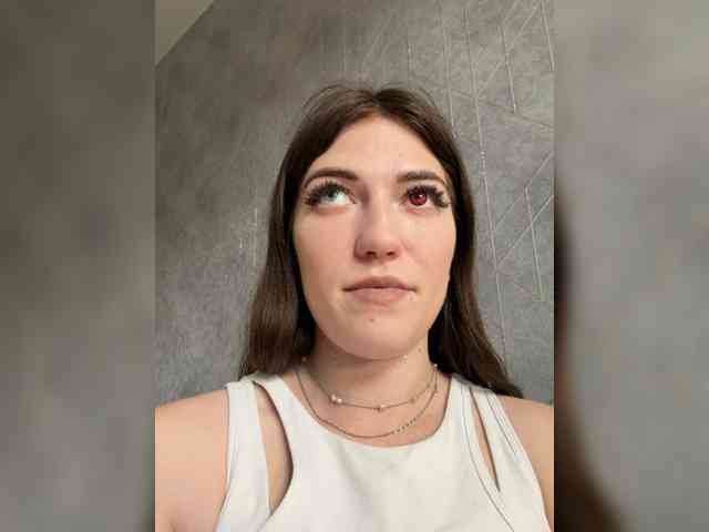 Alinagilberd03 webcam