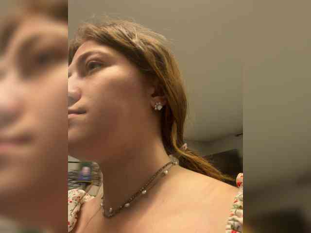 Alinagilberd03 webcam
