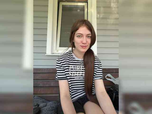 Model: Alinagilberd03