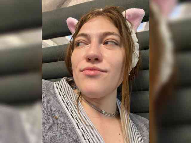 Alinagilberd03 webcam