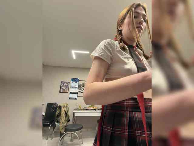 Alinagilberd03 webcam