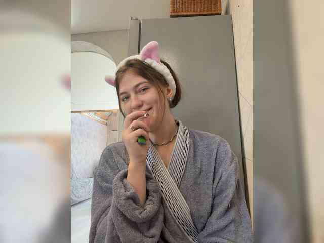 Alinagilberd03 webcam
