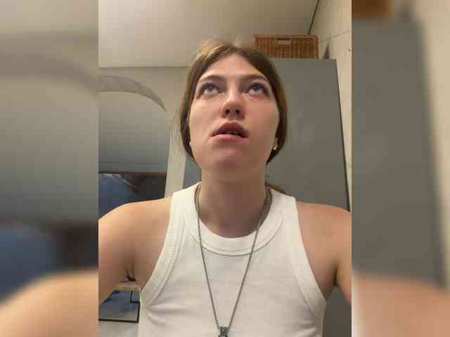 Alinagilberd03 webcam