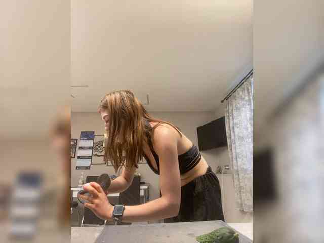 Alinagilberd03 webcam