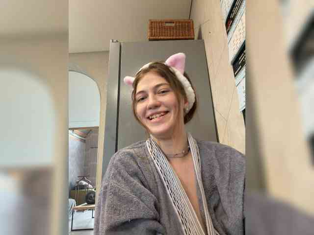 Alinagilberd03 webcam