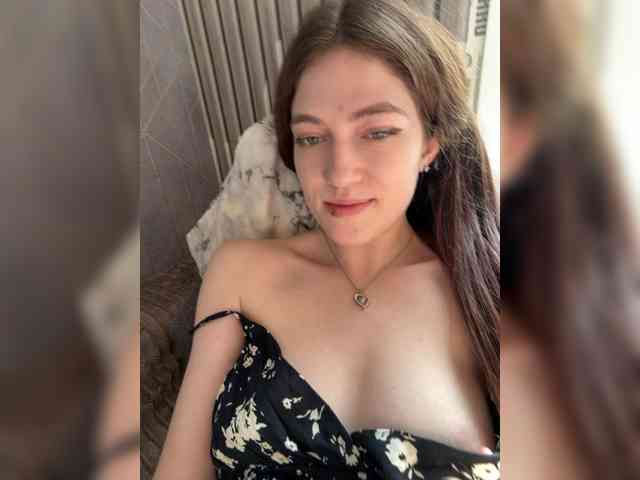 Alinagilberd03 webcam