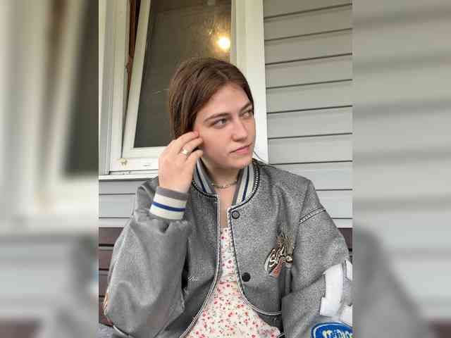 Alinagilberd03 webcam