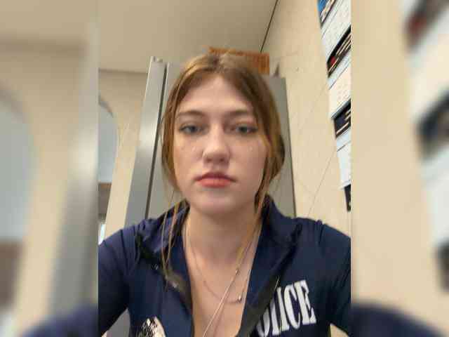 Alinagilberd03 webcam
