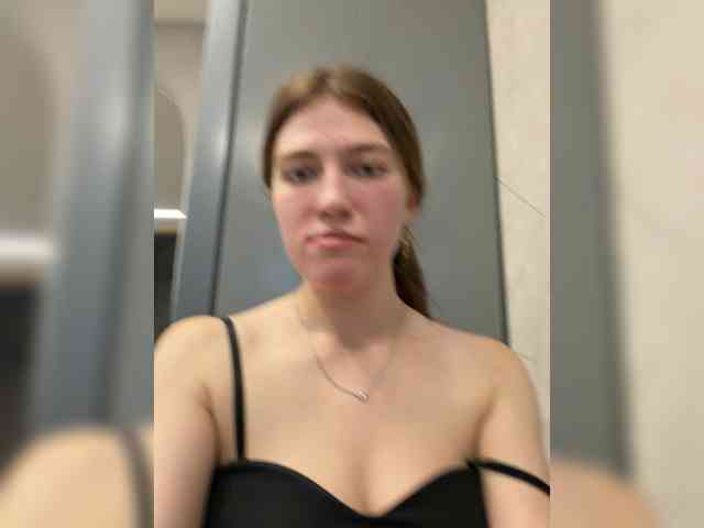 Alinagilberd03 webcam