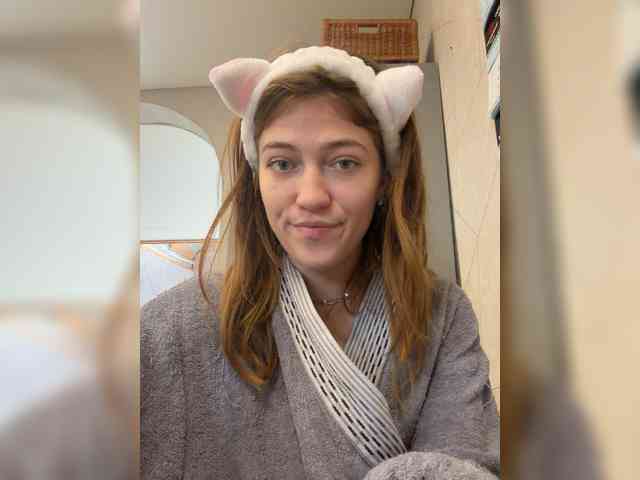 Alinagilberd03 webcam