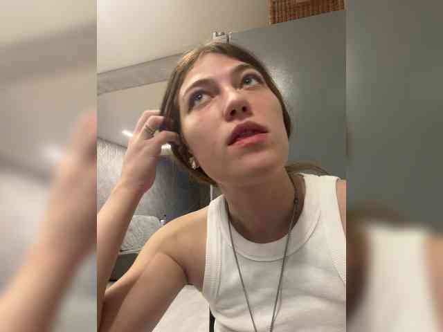 Alinagilberd03 webcam