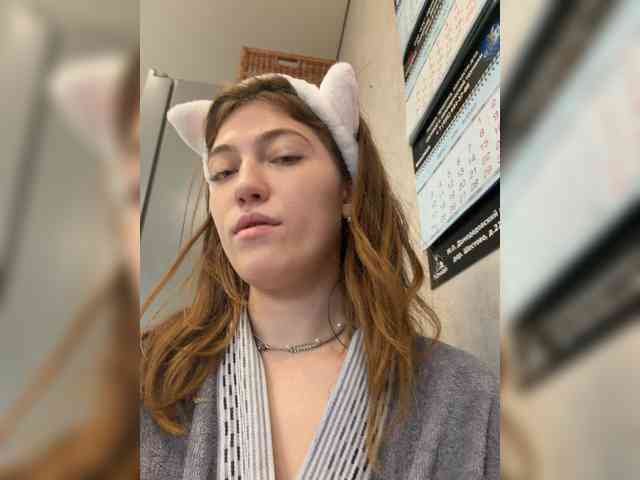 Alinagilberd03 webcam