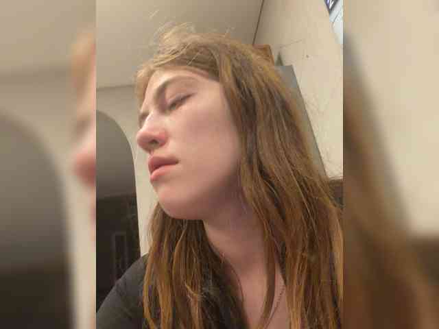 Alinagilberd03 webcam