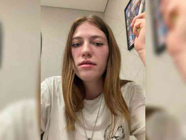 Alinagilberd03 webcam