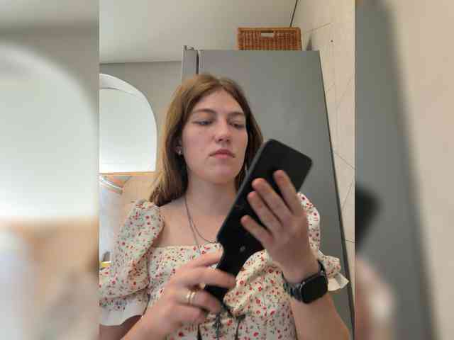 Alinagilberd03 webcam