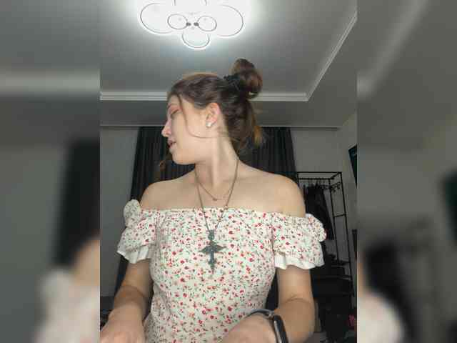 Alinagilberd03 webcam