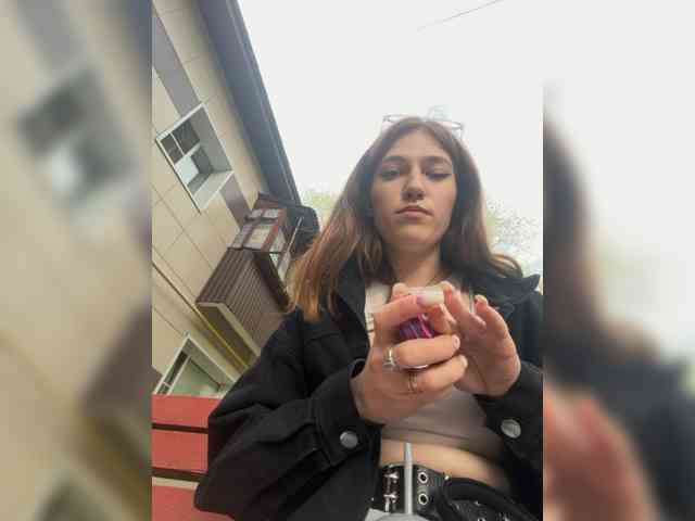 Alinagilberd03 webcam