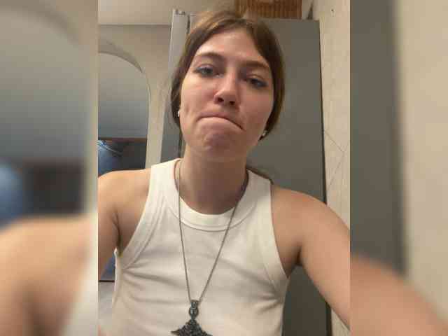 Alinagilberd03 webcam