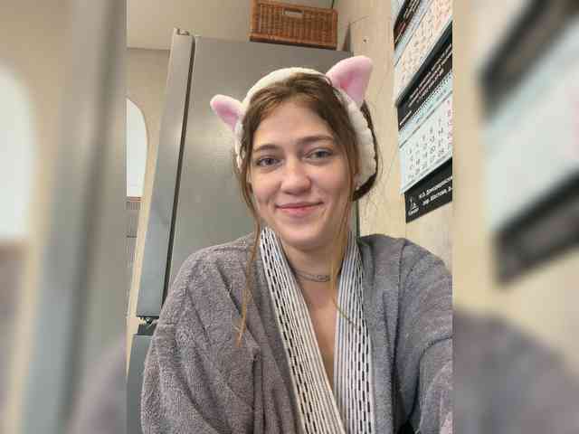 Alinagilberd03 webcam