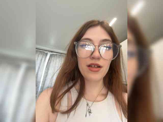 Alinagilberd03 webcam