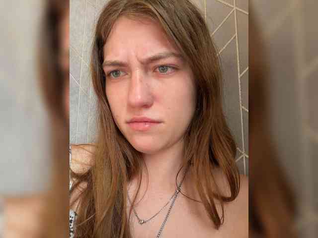 Alinagilberd03 webcam
