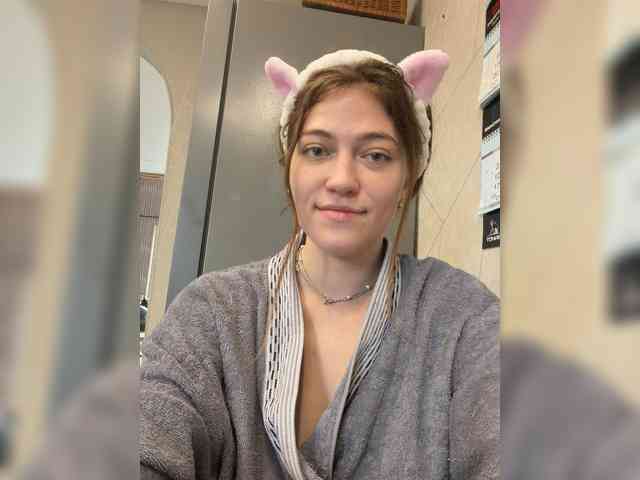 Alinagilberd03 webcam