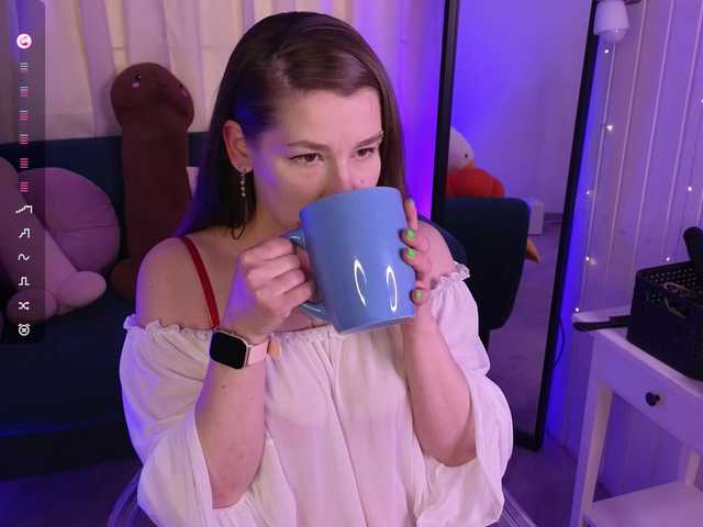 MiraFalls live cam on BongaCams