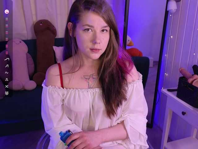 MiraFalls live cam on BongaCams