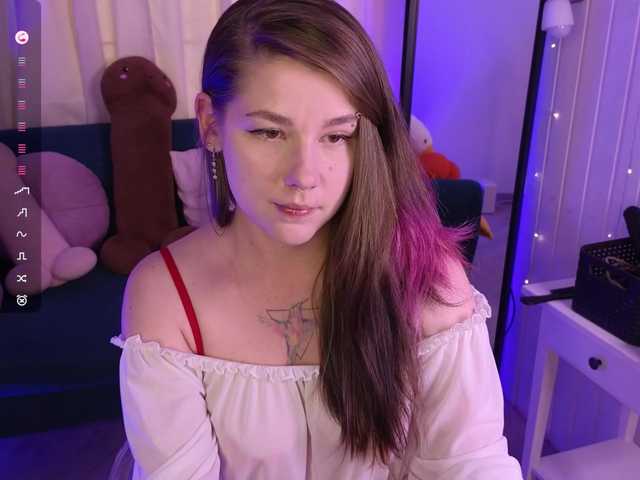 MiraFalls live cam on BongaCams