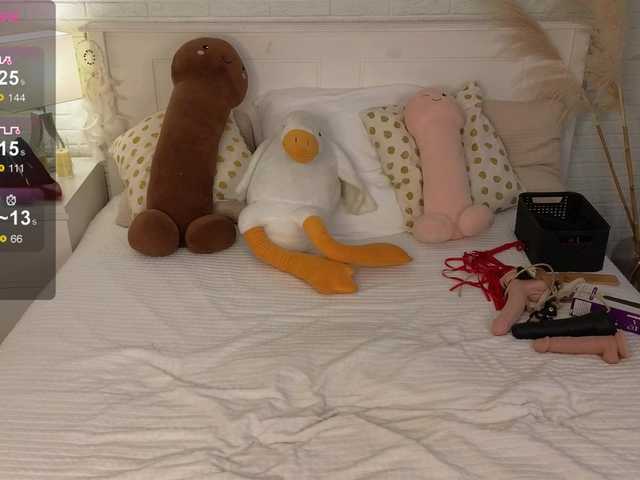 MiraFalls live cam on BongaCams