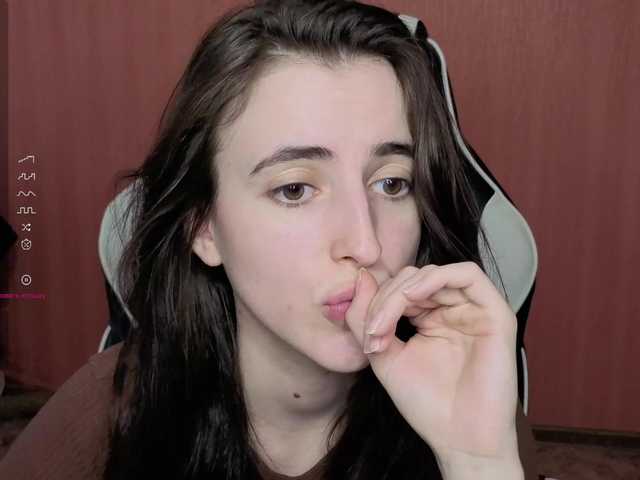 Valeritiiio's BongaCams show and profile