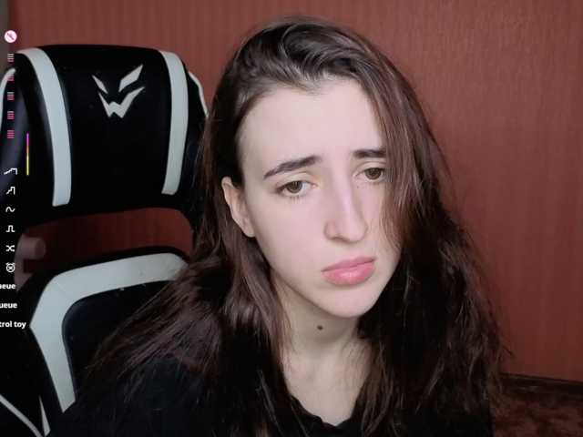 Valeritiio live cam preview