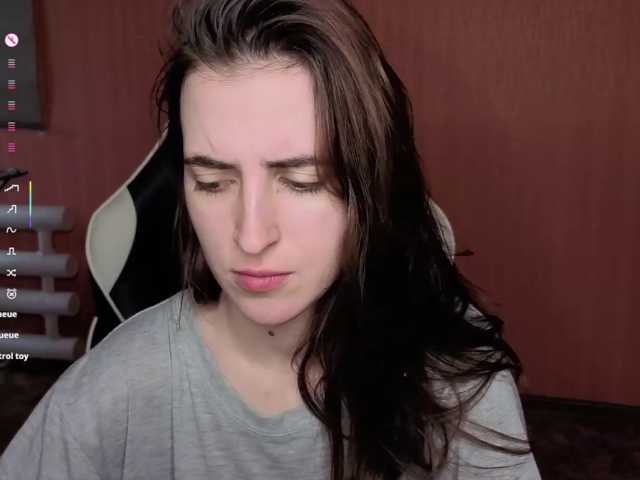 Valeritiio live cam preview