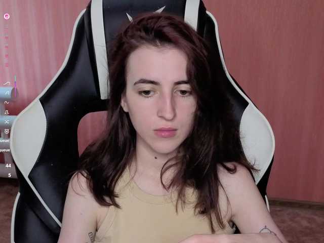 Valeritiiio live cam on BongaCams