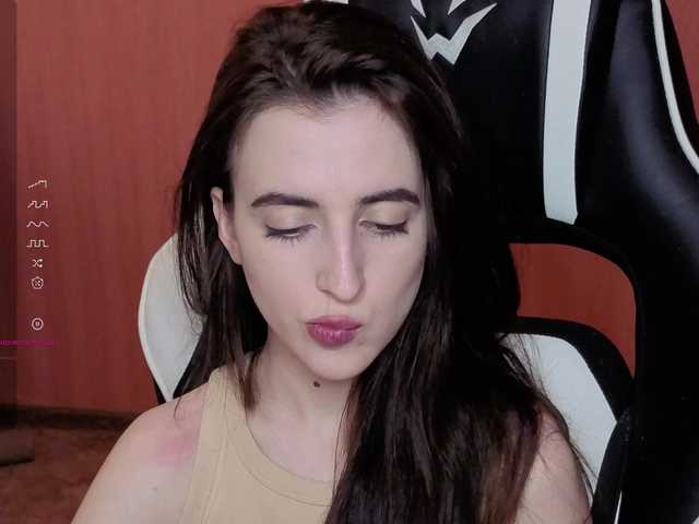 Valeritiiio's BongaCams show and profile