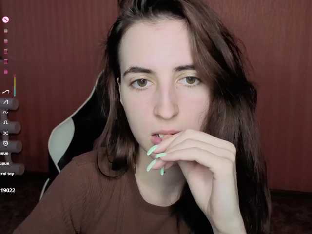 Valeritiiio live cam on BongaCams