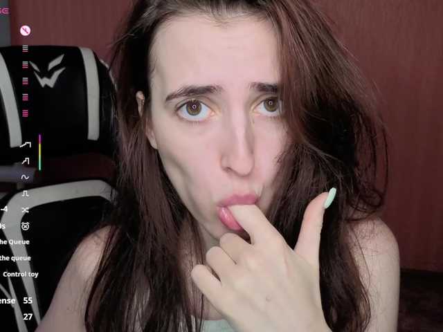 Valeritiio live cam preview