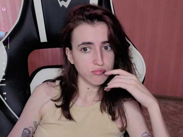 Valeritiiio live cam on BongaCams